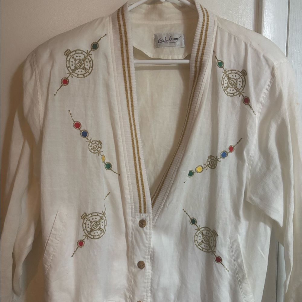 Cream High Fashion Blouse